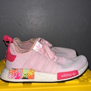 Adidas NMD_R1 Pink floral Sneakers